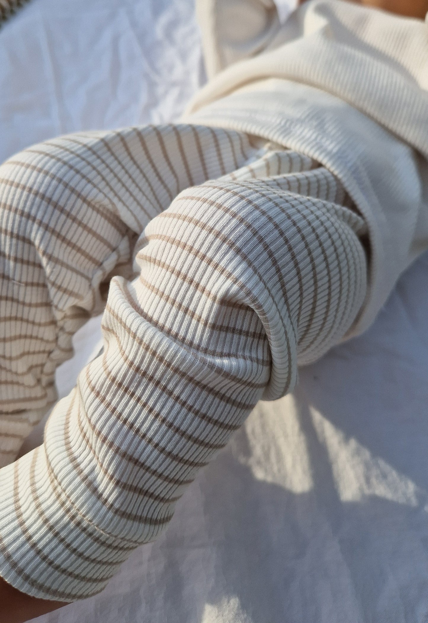 ■ Beige rib gestreept