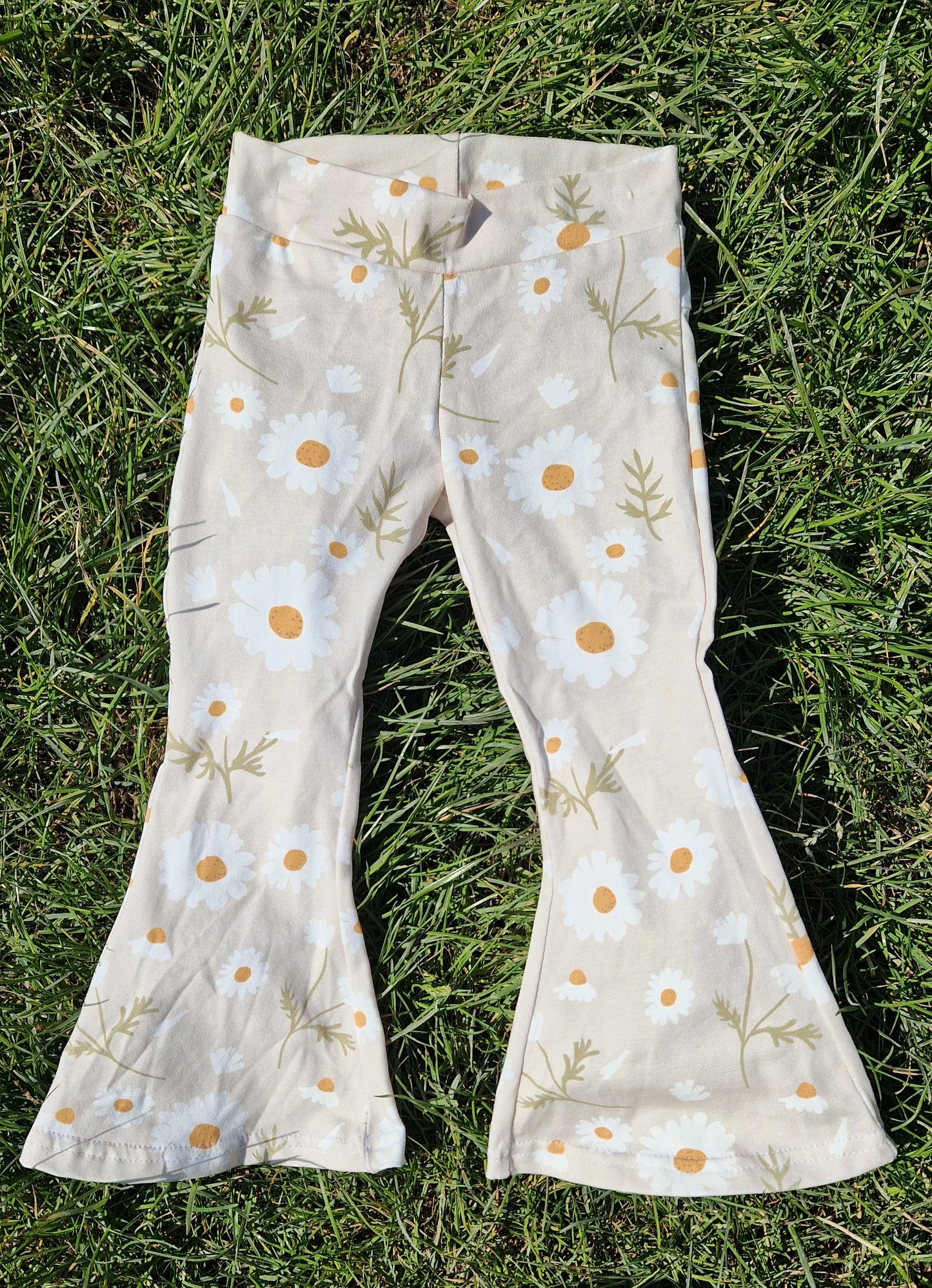 _ Madeliefjes beige