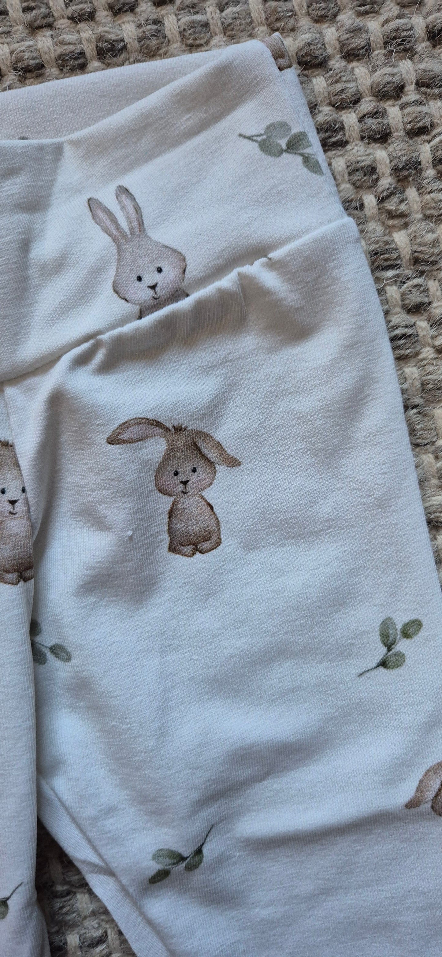 ■ Konijntjes met groene blaadjes