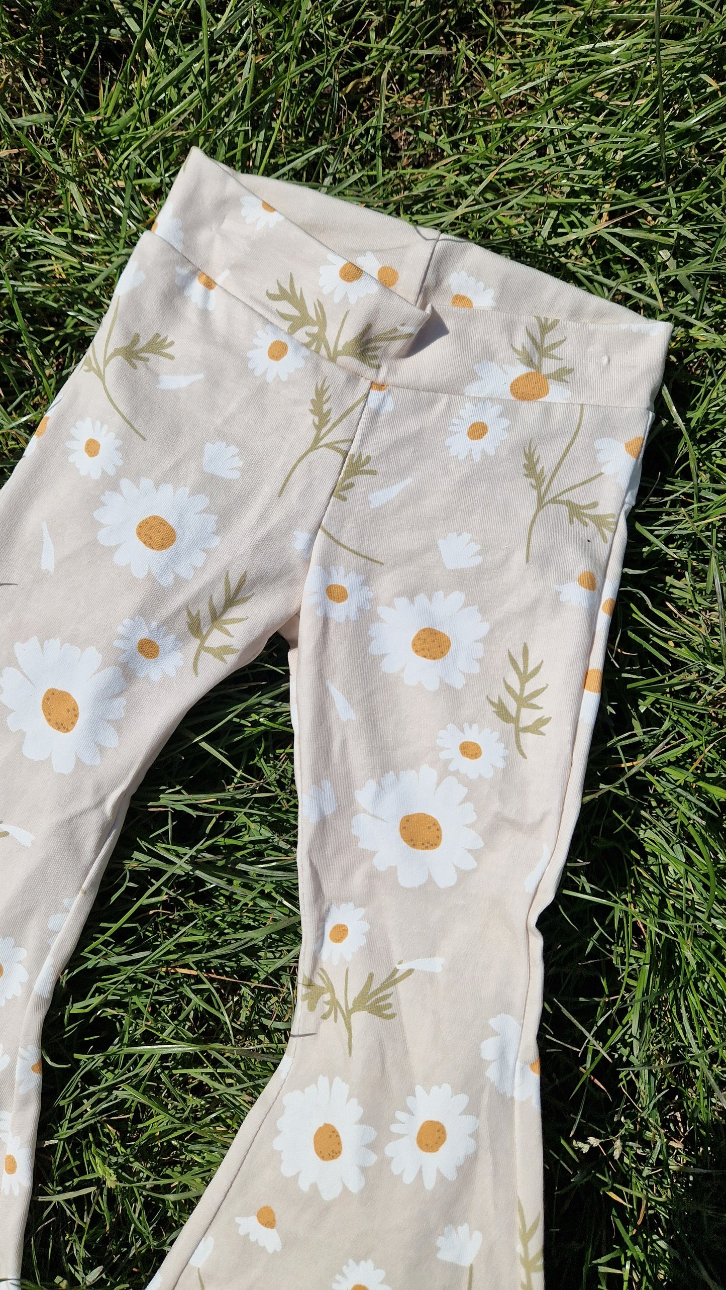 _ Madeliefjes beige