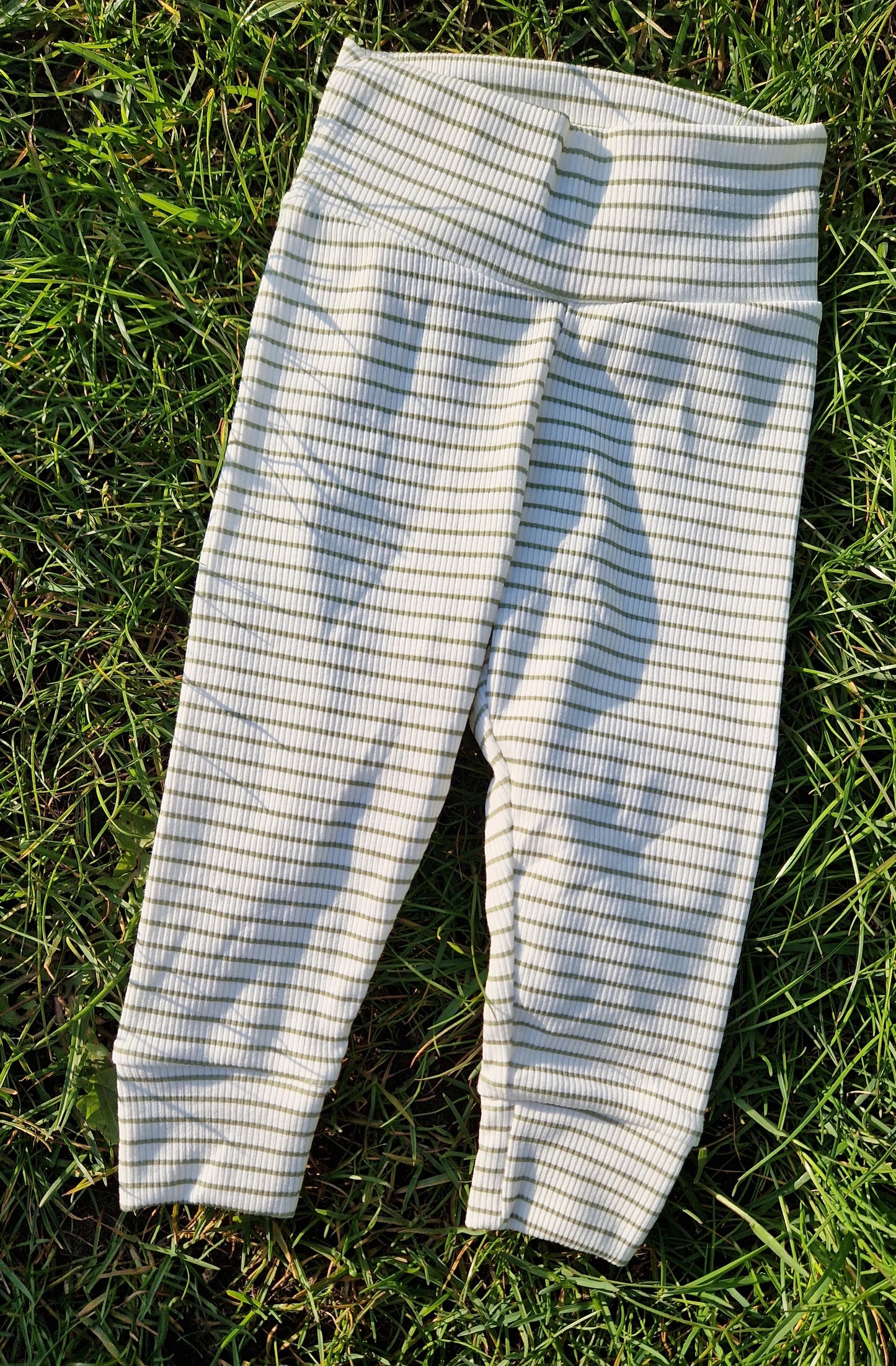 ■ Groen rib gestreept