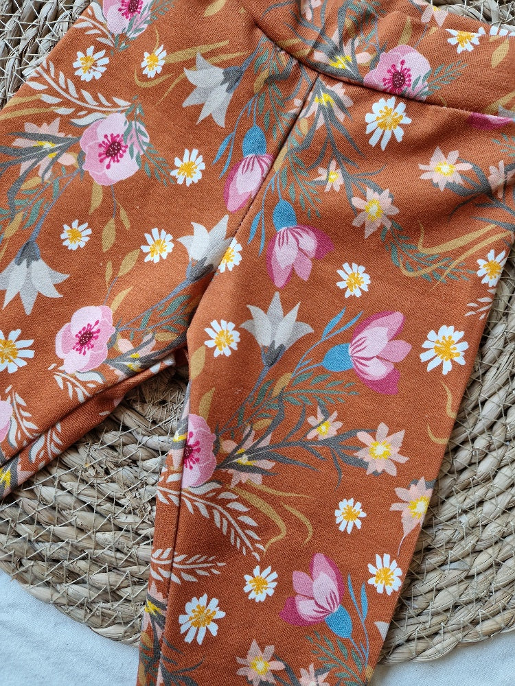 ♡ Brown Flowers