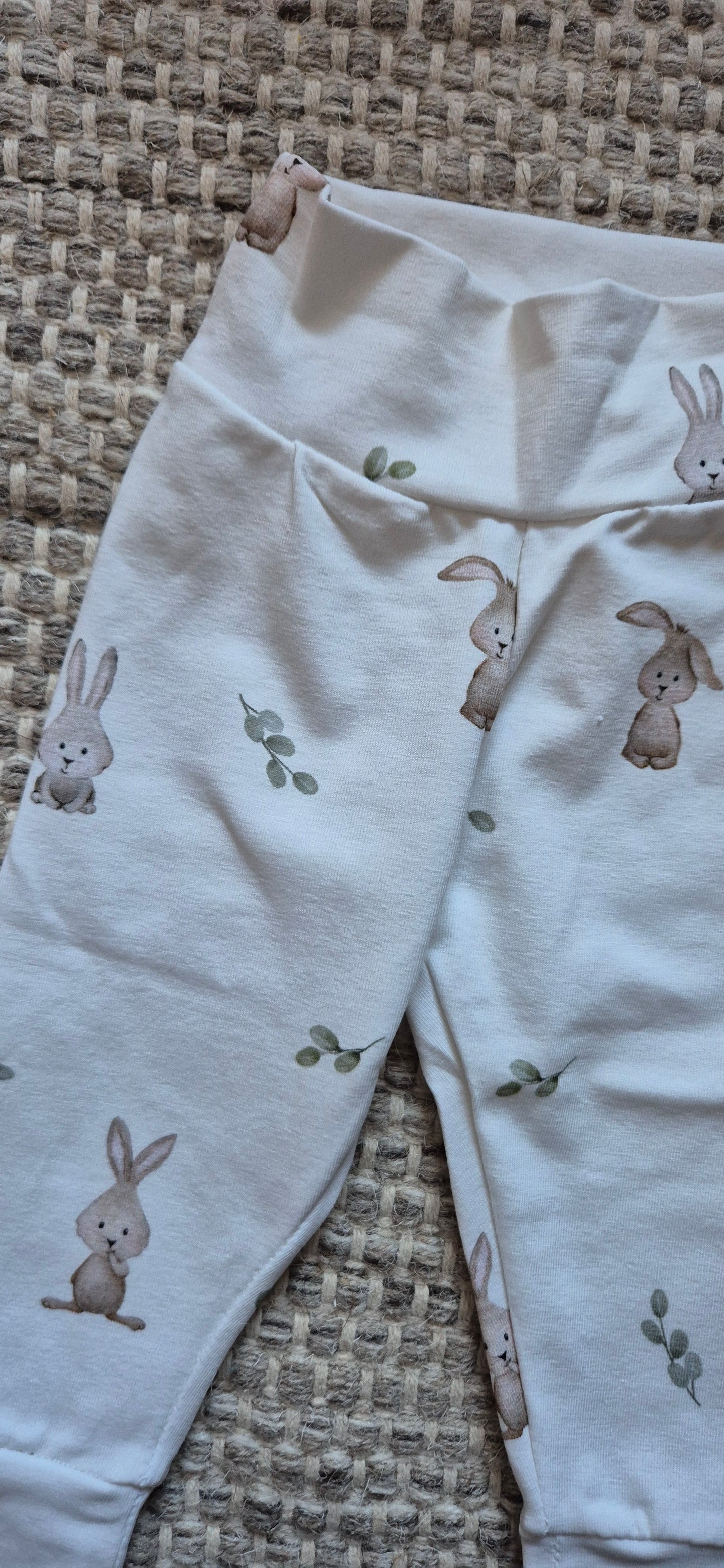 ■ Konijntjes met groene blaadjes