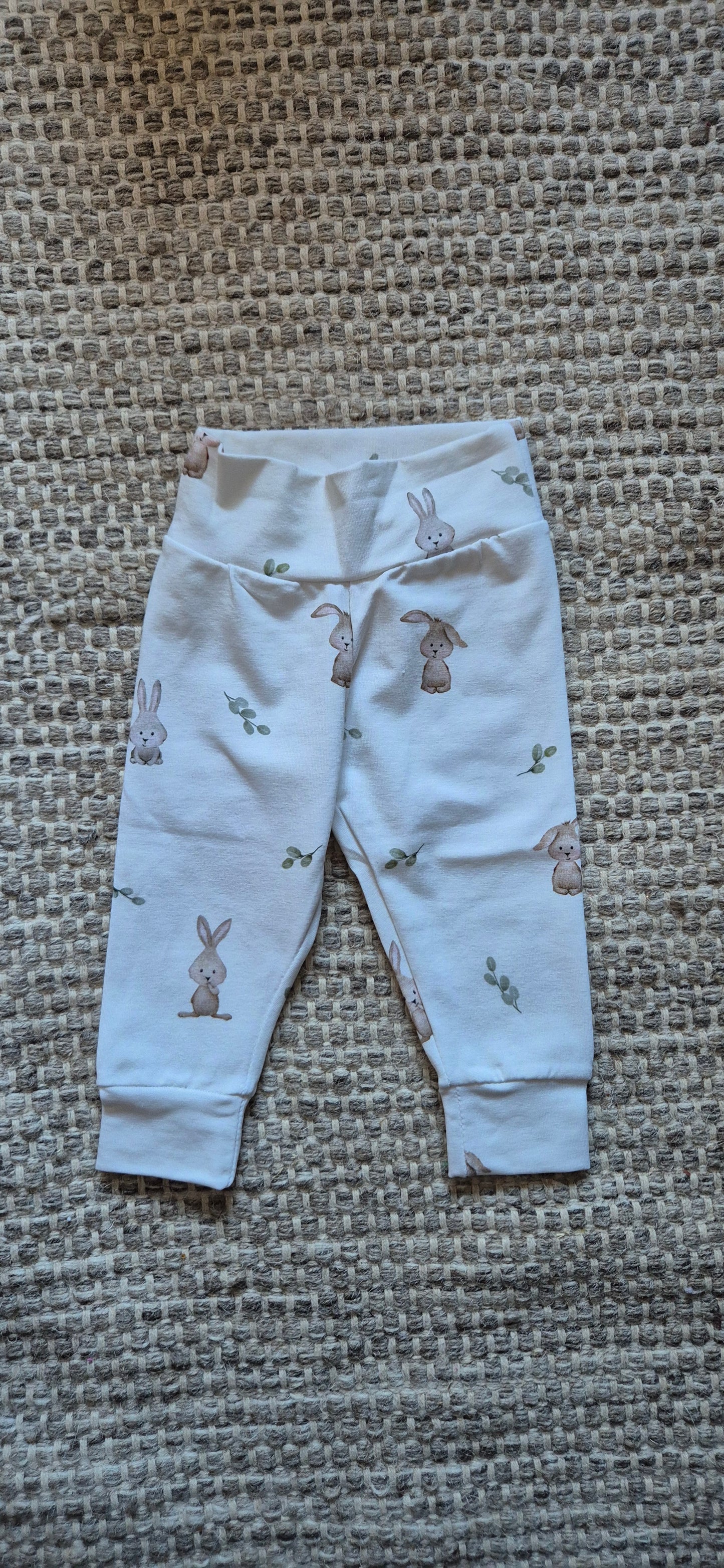 ■ Konijntjes met groene blaadjes